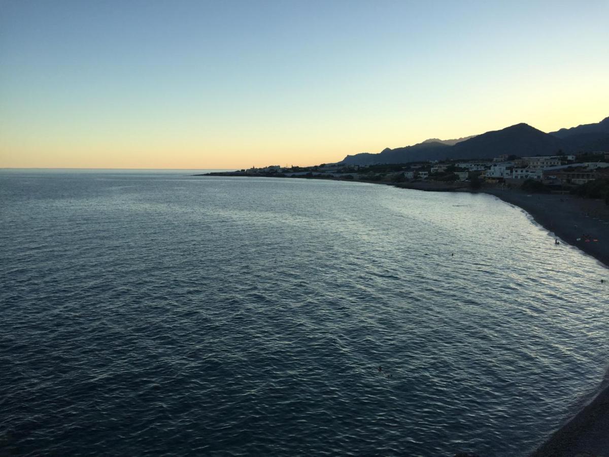 Blue Sea Villa & Apartments Makrýgialos Zewnętrze zdjęcie